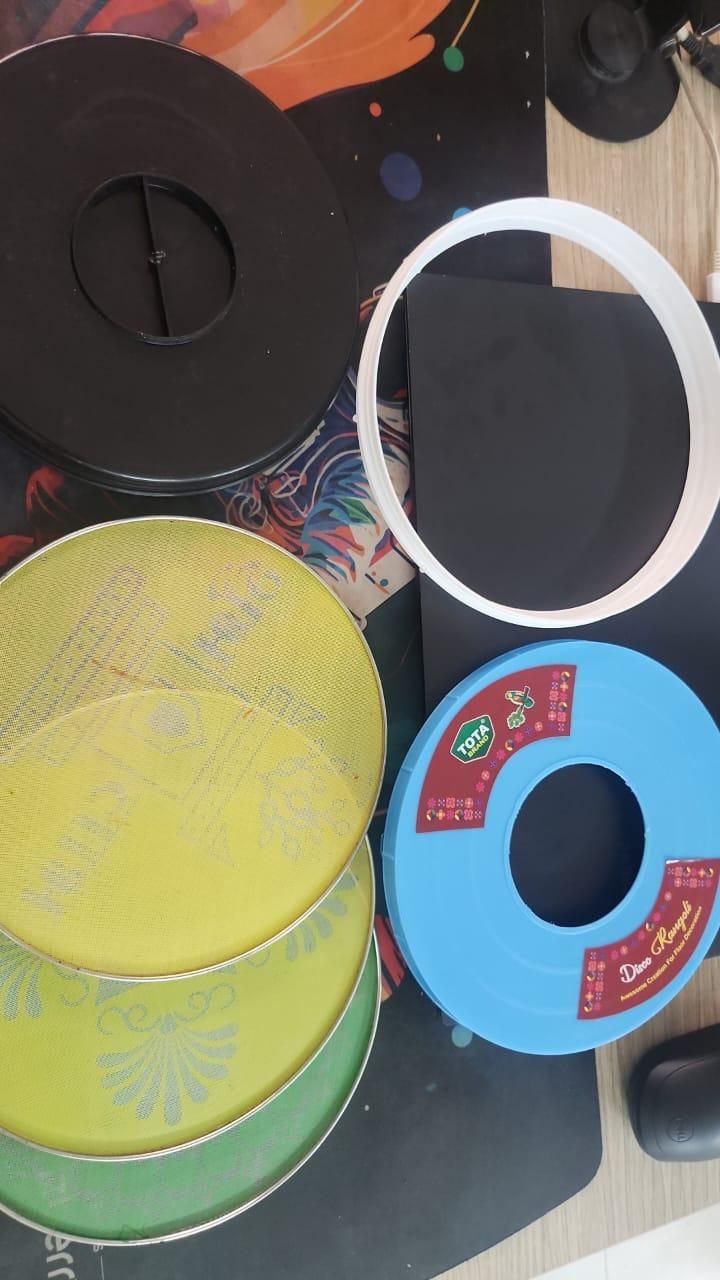 BD Rangoli Making Kit Includes Magic Tool (8 inch) Random Design Package Contains: It has 1 Rangoli Filler 1Pc, Jali 3 Pcs with 10 packets of colors